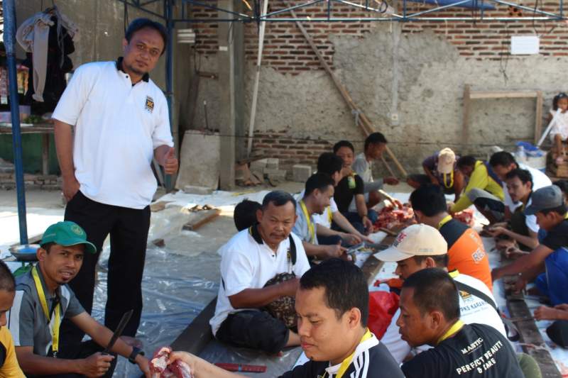 PKS Kota Tangerang Salurkan Ratusan Hewan Kurban