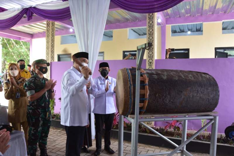 Zaki Resmikan Sanitren Ponpes Asma'ul Husna Desa Tapos