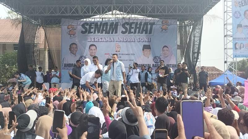 Andra Soni dan Raffi Ahmad Disambut Ribuan Warga Kresek