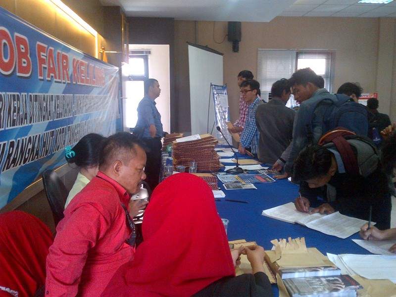 Tekan Angka Pengangguran, Kecamatan Tangerang Bekerjasama Disnaker Gelar Mini Job Fair