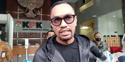Bendahara Umum Ahmad Sahroni saat menyambangi Gedung KPK, Kuningan, Jakarta, Jumat (22/3/2024).