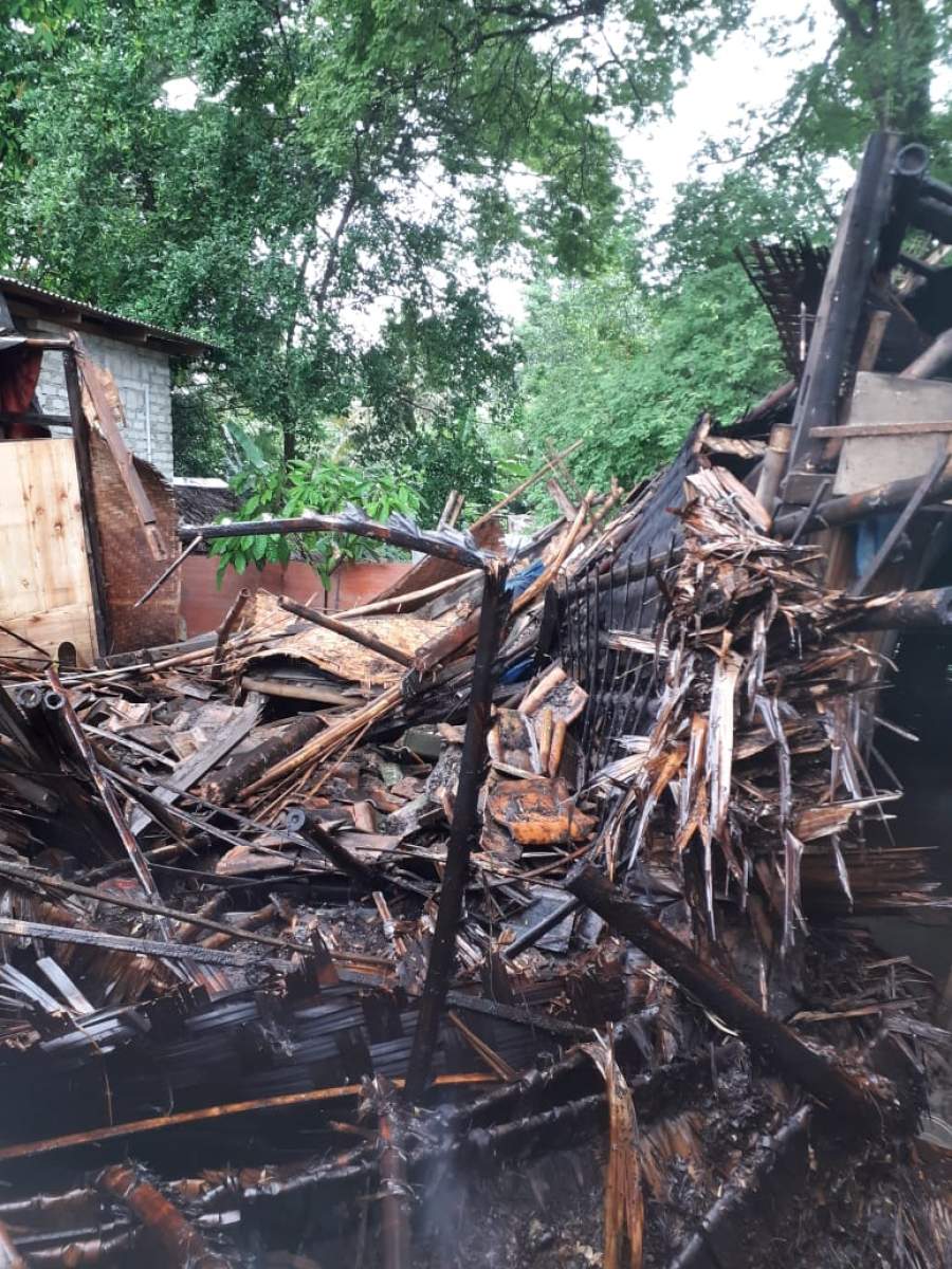 Rumah Milik Masna (66) roboh di kecamatan Kibin, Kabupaten Serang