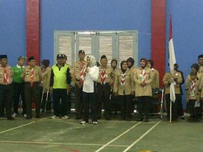 Pdk Aren- Walikota Tangsel, Airin Rachmi Diany, saat memberikan sambutan di Gedung Serba Guba Kec, Pdk Aren,Minggu (15/12)DT