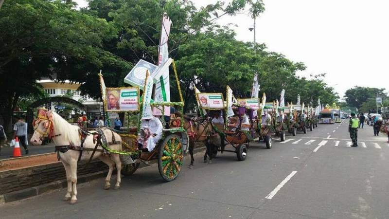 Pawai Ta'aruf MTQ Kota Serang Meriah