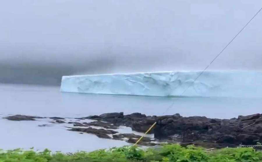 Dampak Pemanasan Global, Bongkahan Es Meleleh Setinggi 50 Meter di Pesisir Kanada