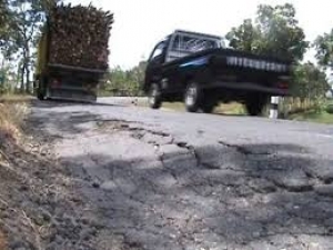 Jalur Mudik di Banten Masih Rusak Parah