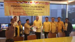 Nyalon Calon Ketua DPD Golkar DKI, Bupati Zaki Serahkan Administrasi