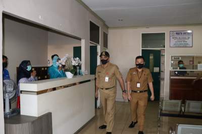 Sambut Harganas, Bupati Dan Wakil Bupati Tangerang Kunjungi Klinik Obini Medika