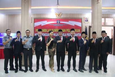 Ambil Sumpah dan Lantik Notaris Pengganti, Kakanwil: Notaris-Notaris Pengganti Punya Kedudukan dan Tanggungjawab Hukum yang Sama
