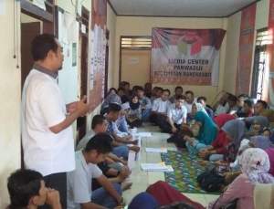 Panwascam Rangkasbitung serahkan SK PTPS