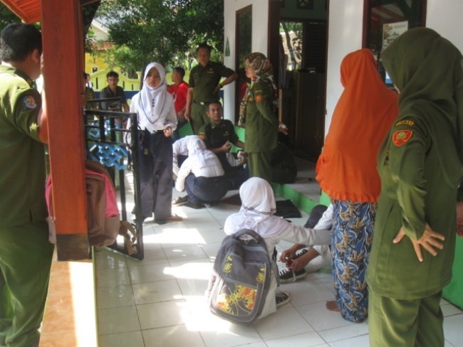 Puluhan Siswa SMP Mengalami Kerasukan Masal