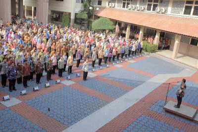 Hari Batik, Arief Kenalkan Batik Cisadane dan Pintu Air 10