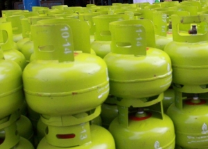 Harga Elpiji Melambung Masyarakat Menjerit