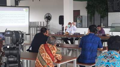 Zaki Sosialisasikan Pencegahan Covid -19 Di Wisma Griya Anabatic Kelapa Dua