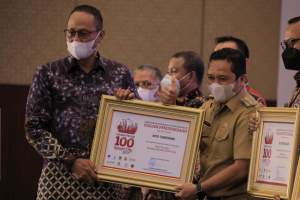 Wali Kota Terima Penghargaan Smart Living Atas Aplikasi Sigacor