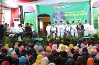 Ribuan Warga Kresek Antusias Sambut Kehadiran Wapres