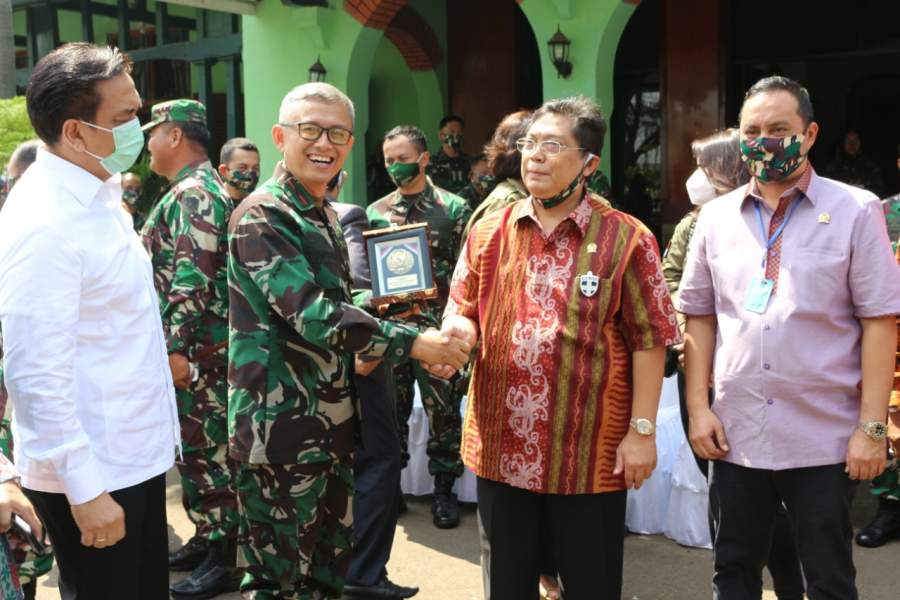 Dukung Program TNI,  Komisi I DPR RI Berkunjung Ke Korem 064/MY