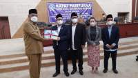 Walikota Tangsel Sampaikan Raperda Pertanggungjawaban Pelaksanaan APBD 2020