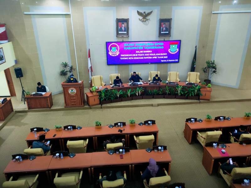 Mad Romli Hadiri Paripurna Pandangan Fraksi Tentang Nota Keuangan