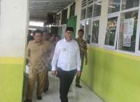 Gubernur Wahidin Pantau Pelaksanaan UNBK Tingkat SMA