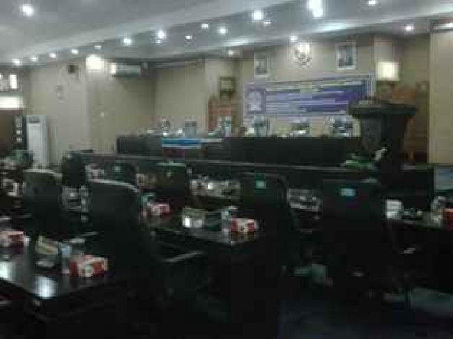 Molor,Kurang Disiplin Dewan Tangsel Setiap Sidang Paripurna