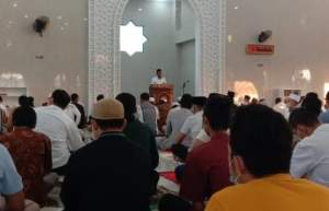 Sholat Idul Adha di Mesjid Nur Suvarna Sutera Berlangsung Hidmat