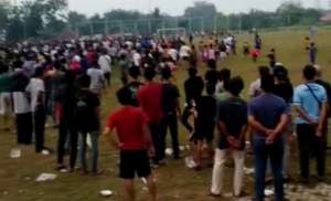 Liga Bola di Desa Merak Kecamatan Sukamulya Berujung Ricuh