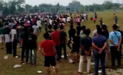Liga Bola di Desa Merak Kecamatan Sukamulya Berujung Ricuh
