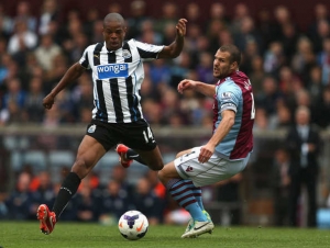 Aston Villa Gigit Jari