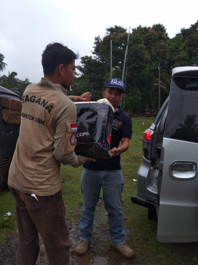 PWI Kabupaten Tangerang Bantu Korban Tsunami