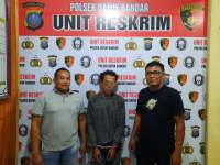 Congkel Jendela Lalu Nyuri HP dan Uang Tuah Gol Polisi