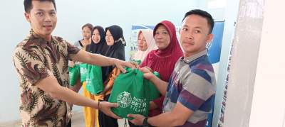 Jelang Lebaran Idulfitri 1445 H, Regal Springs Indonesia Bagikan Ratusan Paket untuk Masyarakat Serdang Bedagai