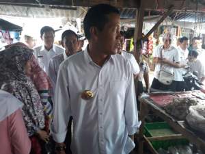 Sidak Di Pasar Tradisional, PJ Bupati dan Sekda Pantau Harga Kebutuhan Pokok