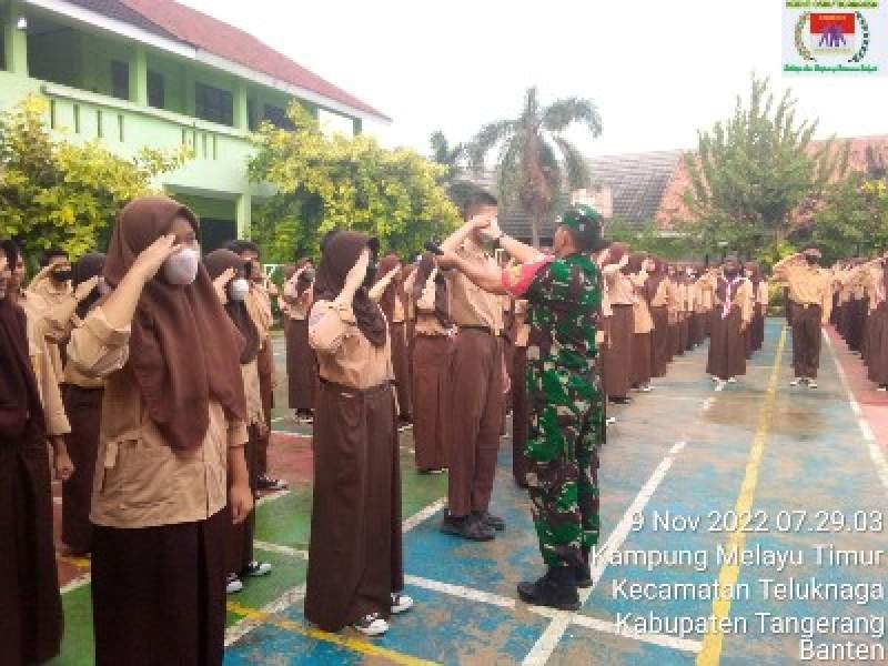 360 siswa SMPN 3 Kab Tangerang dilatih Bela Negara Oleh Serma A Saefudin