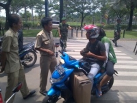 Panongan- Razia KTP di gelar,tak bawa KTP di denda Rp.50 rb. Senin (11/11)dt