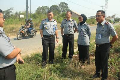 Pastikan Pembangunan Lancar, Pimpinan Tinggi Pratama Tinjau Lahan Gedung Baru Kanim Serang