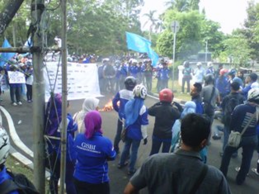 aksi Demo Buruh GBSI Kota Tangerang,Ancam Demo selama Tiga Hari