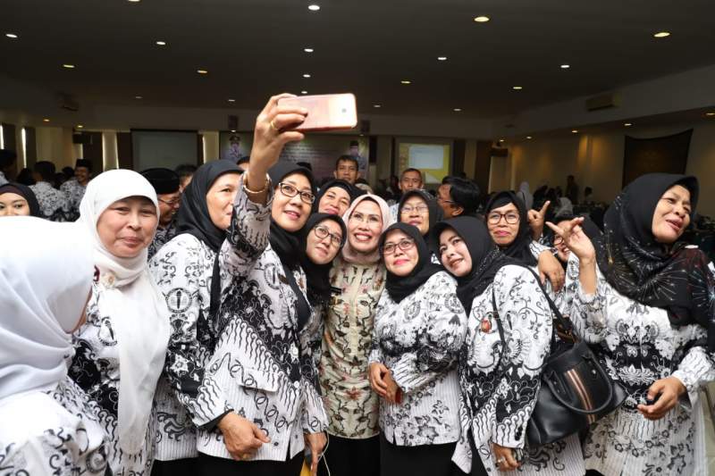 Meningkatkan Kesejahteraan, Guru Berbagai Kategori di Kabupaten Serang Dapatkan Insentif