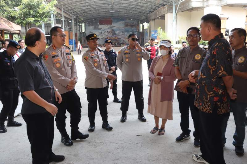 Kapolresta Tangerang Kunjungi Kegiatan Ibadah Jema'at Gereja Citra Raya