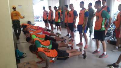 164 Personel Korem 064/MY, Ikuti Tes Ketangkasan Renang