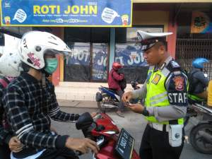 Tingkatkan Kesadaran Pengendra, Polres Serang Kota Gelar Dispenda Gelar Razia Rutin
