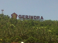 Papan Reklame Gerinda di Bukit Merak Menuai Kritik