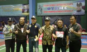 16 Club Badminton Bersaing Rebut Hadiah OTBMC Rp. 20 juta