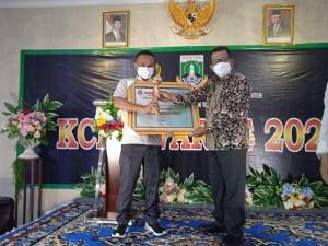 Dinilai Sebagai Mitra Kerja Terbaik, PWI Kabupaten Tangerang Dapat KCD Awards 2021