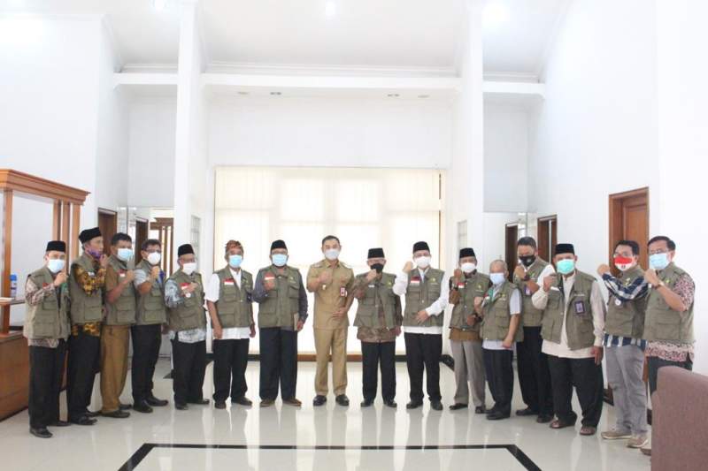 Mad Romli Terima Kunjungan Forum Kerumunan Umat Beragama