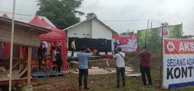 PT Mayora Jayanti Bedah Rumah Tidak Layak Huni