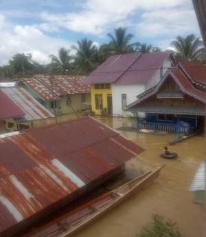 Banjir Menerjang, Derita Datang Menerpa Warga Desa Kampung Jati