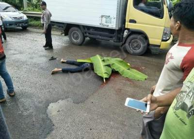 Hantam Truk, Bikers Tewas