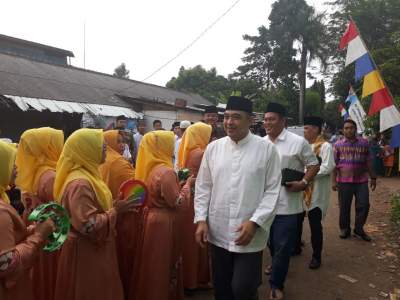 Bukber di Pagedangan, Zaki Disambut Musik Qosidah