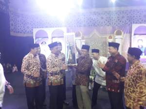 Mad Romli Tutup MTQ ke - 49 Tingkat Kabupaten Tangerang